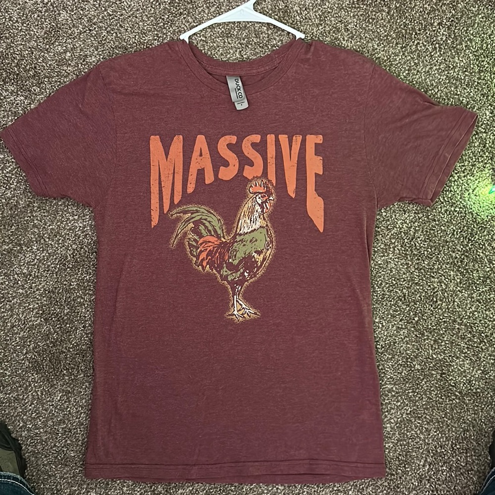 Massive “rooster” tee